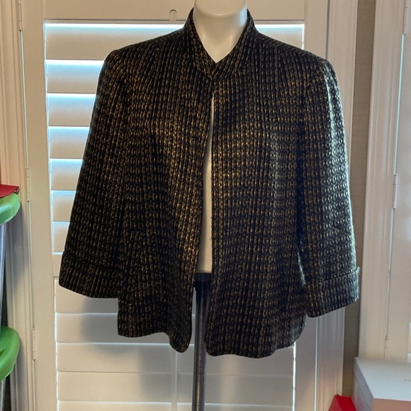 Elegant Black and Gold Women's Blazer - Picture 1 of 7